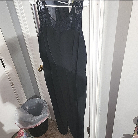 Forever 21 lace jumpsuit 2x - Picture 2 of 8